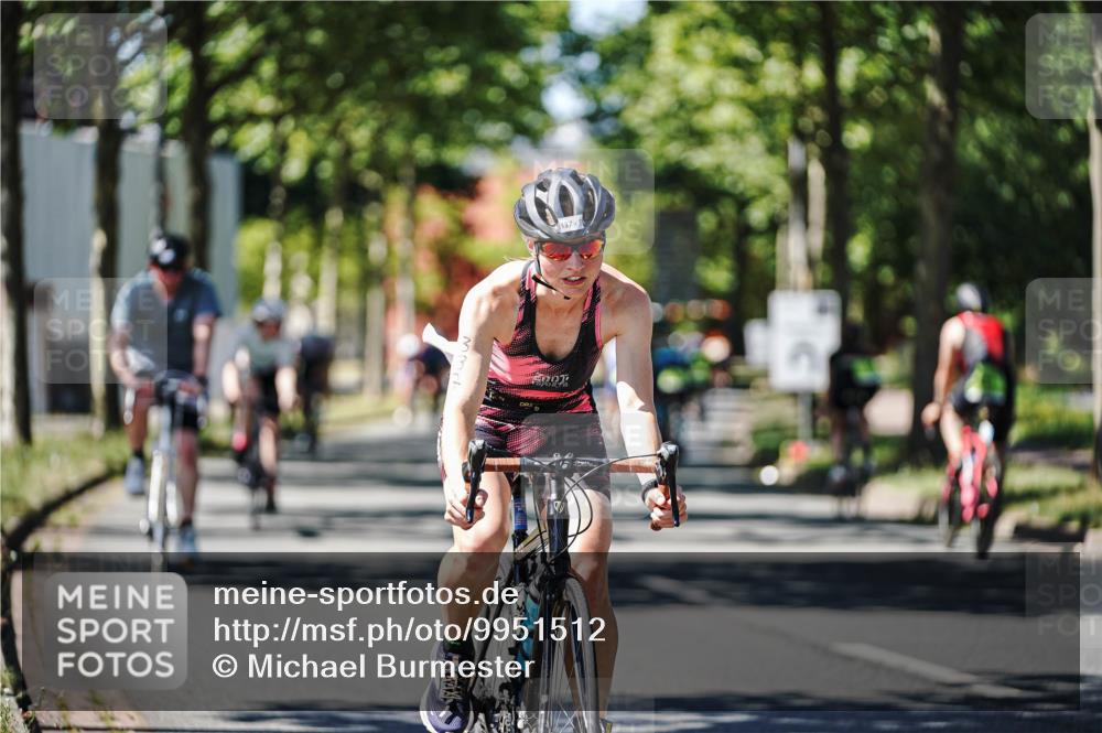 09.08.2026 - GEWOBA Citytriathlon Bremen Michael Burmester http://msf.ph/oto/9951512 09.08.2026 14:17:35 Radfahren 88, 106, 110, 193, 229, 269, 274, 309, 321, 337, 356, 429, 470 meine-sportfotos.de