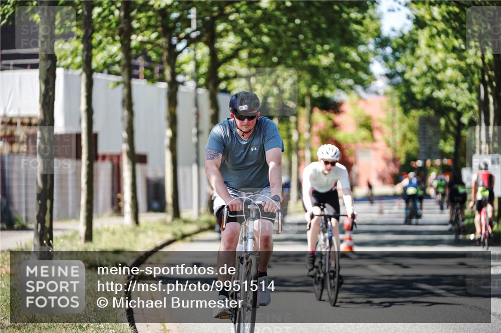 09.08.2026 - GEWOBA Citytriathlon Bremen Michael Burmester http://msf.ph/oto/9951514 09.08.2026 14:17:37 Radfahren 88, 106, 110, 193, 229, 256, 269, 274, 290, 309, 321, 337, 356, 429, 457, 470 meine-sportfotos.de