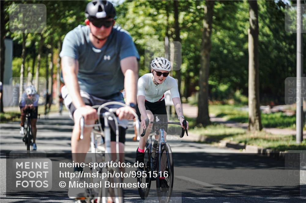 09.08.2026 - GEWOBA Citytriathlon Bremen Michael Burmester http://msf.ph/oto/9951516 09.08.2026 14:17:37 Radfahren 88, 106, 110, 193, 229, 256, 269, 274, 290, 309, 321, 337, 356, 429, 457, 470 meine-sportfotos.de