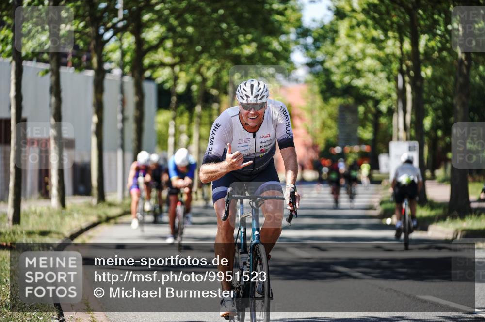 09.08.2026 - GEWOBA Citytriathlon Bremen Michael Burmester http://msf.ph/oto/9951523 09.08.2026 14:17:40 Radfahren 88, 106, 110, 193, 229, 256, 269, 274, 290, 293, 309, 316, 321, 337, 356, 378, 429, 457, 470 meine-sportfotos.de