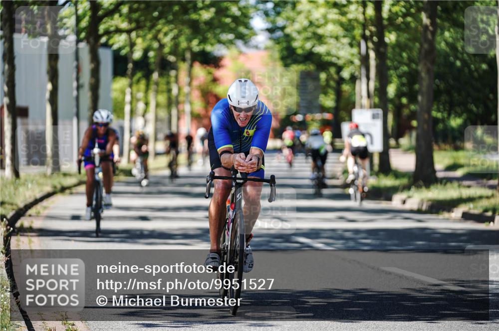 09.08.2026 - GEWOBA Citytriathlon Bremen Michael Burmester http://msf.ph/oto/9951527 09.08.2026 14:17:41 Radfahren 88, 106, 110, 193, 229, 256, 269, 274, 290, 293, 309, 316, 321, 337, 356, 378, 429, 457, 470, 485 meine-sportfotos.de