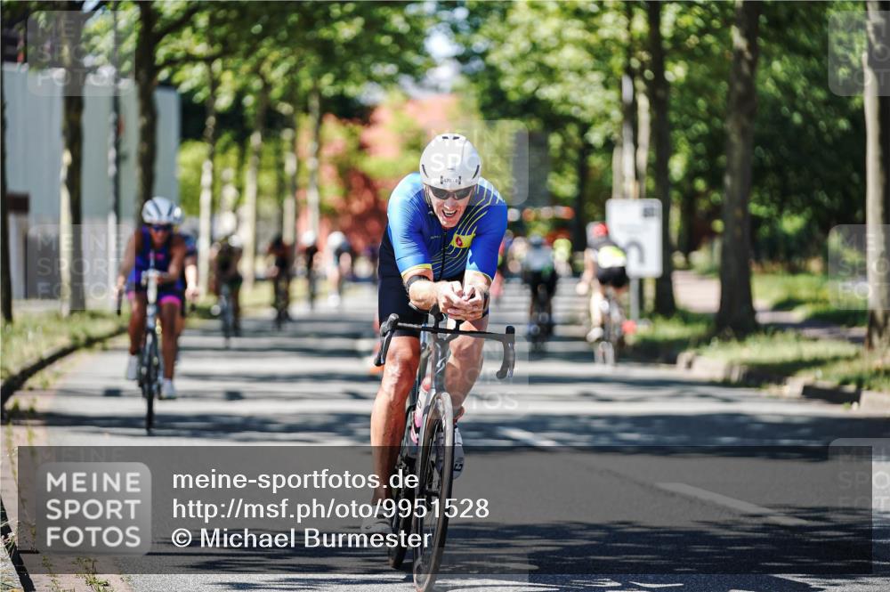 09.08.2026 - GEWOBA Citytriathlon Bremen Michael Burmester http://msf.ph/oto/9951528 09.08.2026 14:17:41 Radfahren 88, 106, 110, 193, 229, 256, 269, 274, 290, 293, 309, 316, 321, 337, 356, 378, 429, 457, 470, 485 meine-sportfotos.de
