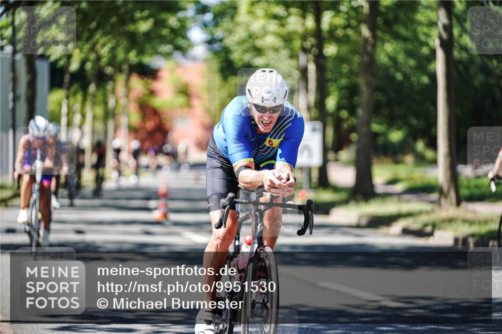 09.08.2026 - GEWOBA Citytriathlon Bremen Michael Burmester http://msf.ph/oto/9951530 09.08.2026 14:17:42 Radfahren 88, 106, 110, 193, 229, 235, 256, 269, 290, 293, 309, 316, 321, 336, 337, 356, 378, 429, 457, 470, 485 meine-sportfotos.de