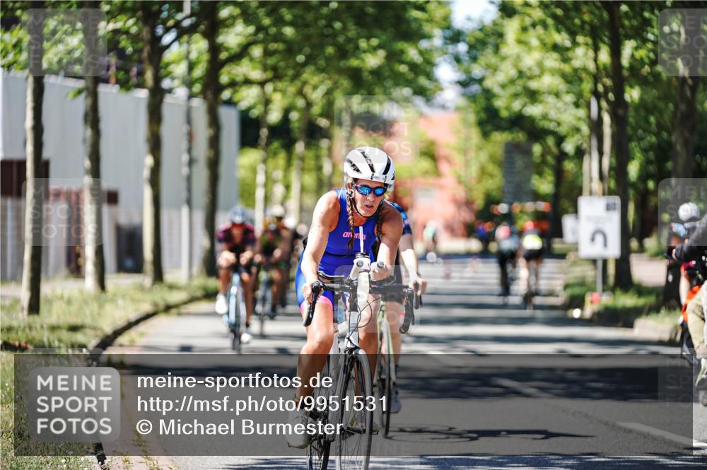 09.08.2026 - GEWOBA Citytriathlon Bremen Michael Burmester http://msf.ph/oto/9951531 09.08.2026 14:17:43 Radfahren 106, 193, 229, 235, 256, 269, 290, 293, 309, 316, 320, 336, 337, 378, 429, 457, 470, 485 meine-sportfotos.de