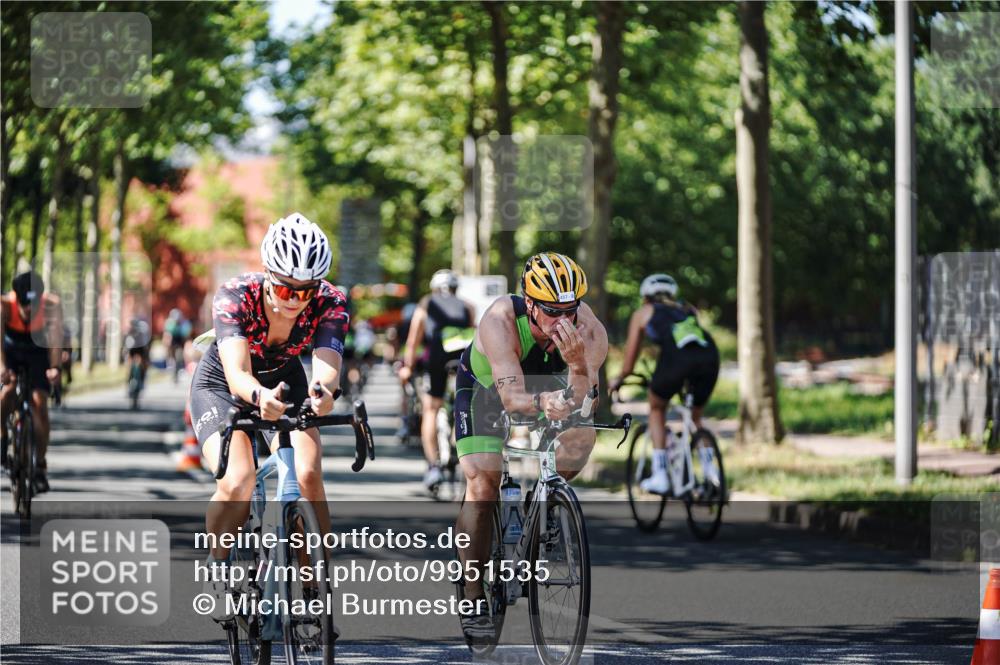 09.08.2026 - GEWOBA Citytriathlon Bremen Michael Burmester http://msf.ph/oto/9951535 09.08.2026 14:17:45 Radfahren 106, 205, 229, 235, 256, 269, 290, 293, 309, 316, 320, 336, 337, 378, 429, 457, 470, 485 meine-sportfotos.de