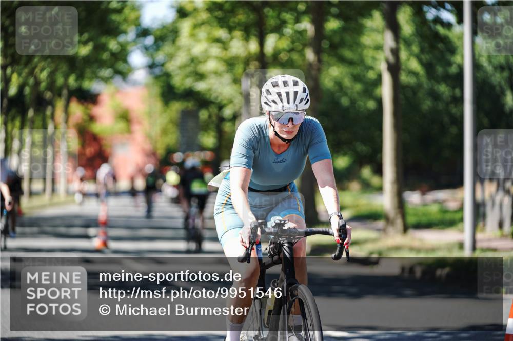 09.08.2026 - GEWOBA Citytriathlon Bremen Michael Burmester http://msf.ph/oto/9951546 09.08.2026 14:17:49 Radfahren 65, 190, 205, 229, 235, 256, 269, 290, 292, 293, 305, 316, 320, 336, 378, 429, 457, 470, 485 meine-sportfotos.de