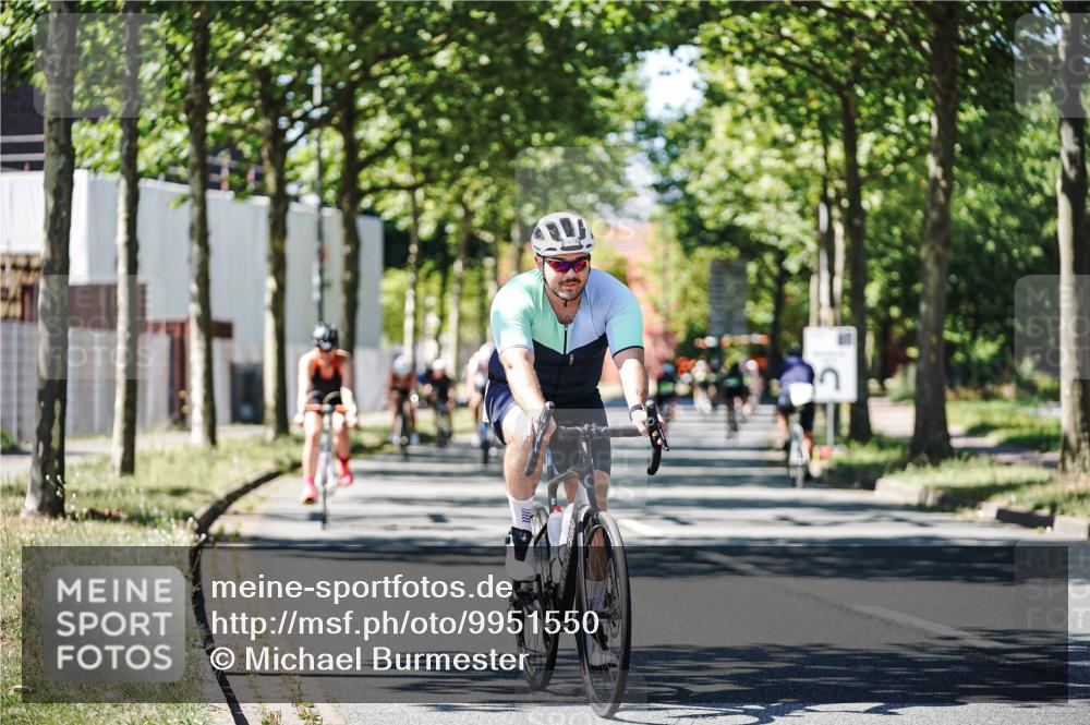 09.08.2026 - GEWOBA Citytriathlon Bremen Michael Burmester http://msf.ph/oto/9951550 09.08.2026 14:17:53 Radfahren 65, 190, 205, 229, 235, 256, 269, 290, 292, 293, 305, 316, 320, 336, 362, 364, 371, 378, 457, 470, 485 meine-sportfotos.de