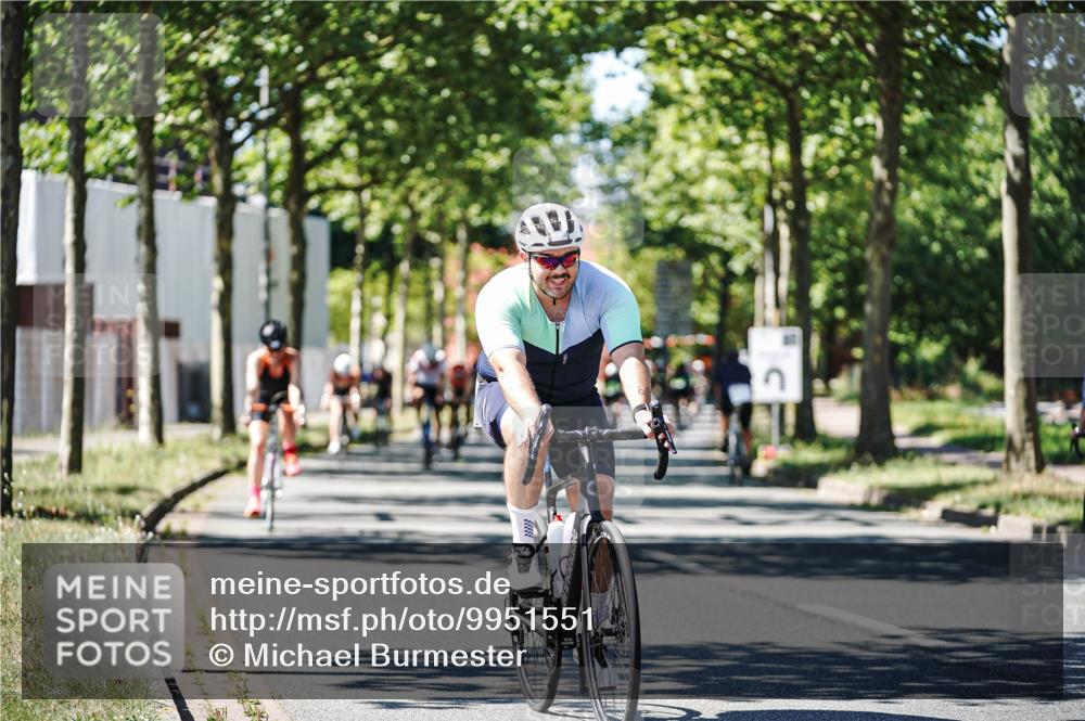 09.08.2026 - GEWOBA Citytriathlon Bremen Michael Burmester http://msf.ph/oto/9951551 09.08.2026 14:17:53 Radfahren 65, 190, 205, 229, 235, 256, 269, 290, 292, 293, 305, 316, 320, 336, 362, 364, 371, 378, 457, 470, 485 meine-sportfotos.de