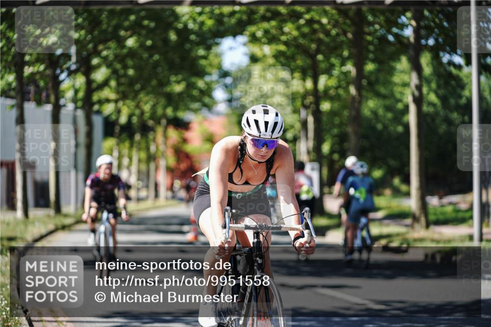 09.08.2026 - GEWOBA Citytriathlon Bremen Michael Burmester http://msf.ph/oto/9951558 09.08.2026 14:17:58 Radfahren 61, 65, 190, 205, 235, 292, 293, 305, 312, 316, 320, 336, 343, 362, 364, 371, 378, 485 meine-sportfotos.de