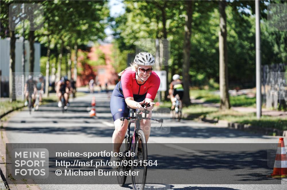 09.08.2026 - GEWOBA Citytriathlon Bremen Michael Burmester http://msf.ph/oto/9951564 09.08.2026 14:18:07 Radfahren 61, 87, 190, 242, 292, 300, 305, 312, 343, 362, 364, 371, 404, 466 meine-sportfotos.de