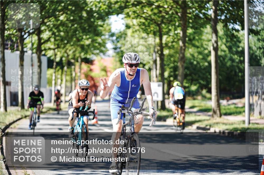 09.08.2026 - GEWOBA Citytriathlon Bremen Michael Burmester http://msf.ph/oto/9951576 09.08.2026 14:18:17 Radfahren 61, 87, 207, 213, 242, 276, 288, 300, 312, 343, 363, 404, 453, 462, 466, 527 meine-sportfotos.de