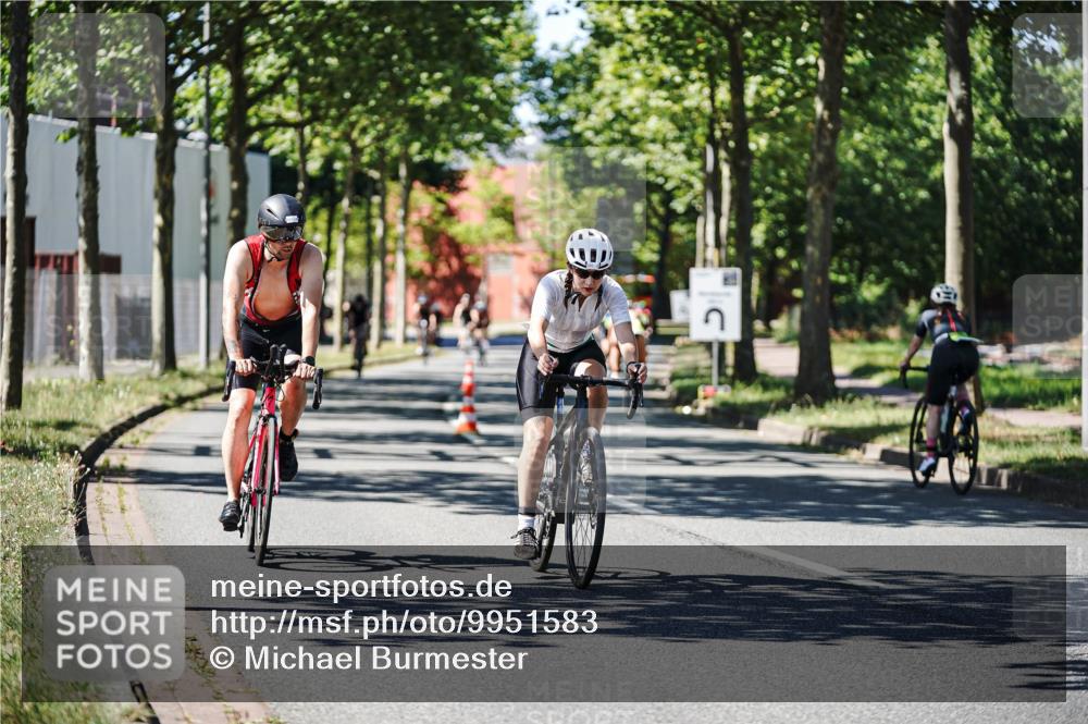 09.08.2026 - GEWOBA Citytriathlon Bremen Michael Burmester http://msf.ph/oto/9951583 09.08.2026 14:18:22 Radfahren 18, 87, 207, 213, 242, 276, 288, 307, 363, 404, 448, 453, 462, 466, 527 meine-sportfotos.de