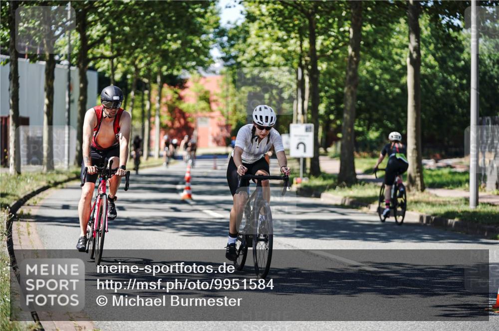 09.08.2026 - GEWOBA Citytriathlon Bremen Michael Burmester http://msf.ph/oto/9951584 09.08.2026 14:18:22 Radfahren 18, 87, 207, 213, 242, 276, 288, 307, 363, 404, 448, 453, 462, 466, 527 meine-sportfotos.de