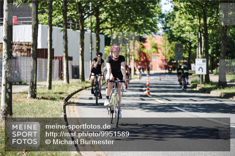 09.08.2026 - GEWOBA Citytriathlon Bremen Michael Burmester http://msf.ph/oto/9951589 09.08.2026 14:18:27 Radfahren 18, 202, 207, 213, 276, 280, 288, 307, 363, 377, 448, 453, 462, 527 meine-sportfotos.de