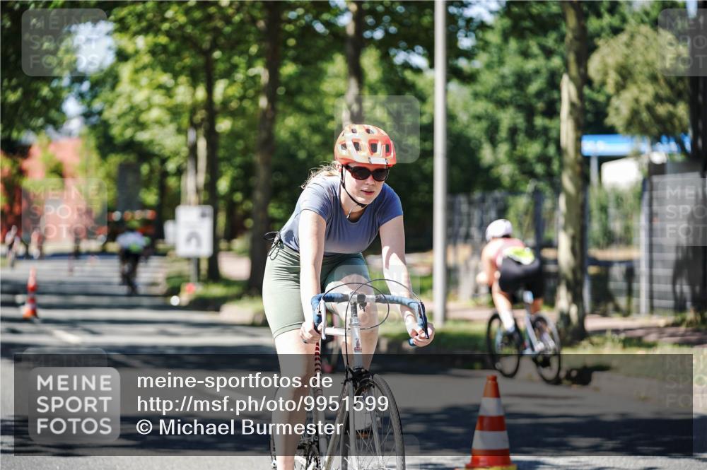 09.08.2026 - GEWOBA Citytriathlon Bremen Michael Burmester http://msf.ph/oto/9951599 09.08.2026 14:18:32 Radfahren 18, 202, 207, 213, 276, 277, 280, 307, 363, 369, 377, 448 meine-sportfotos.de