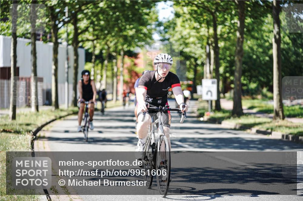 09.08.2026 - GEWOBA Citytriathlon Bremen Michael Burmester http://msf.ph/oto/9951606 09.08.2026 14:18:36 Radfahren 18, 173, 202, 213, 221, 276, 277, 280, 307, 314, 347, 352, 369, 377, 385, 448 meine-sportfotos.de