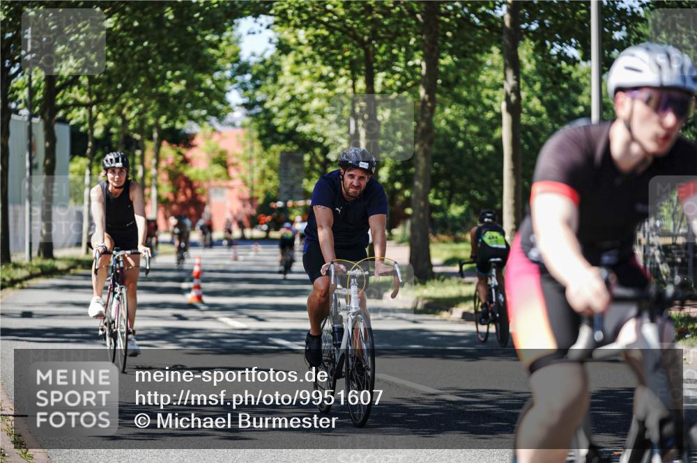 09.08.2026 - GEWOBA Citytriathlon Bremen Michael Burmester http://msf.ph/oto/9951607 09.08.2026 14:18:37 Radfahren 18, 173, 202, 221, 276, 277, 280, 297, 307, 314, 347, 352, 369, 377, 385, 448 meine-sportfotos.de