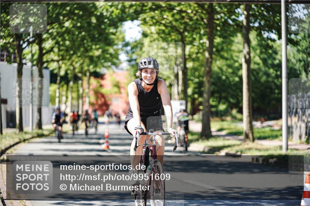 09.08.2026 - GEWOBA Citytriathlon Bremen Michael Burmester http://msf.ph/oto/9951609 09.08.2026 14:18:38 Radfahren 18, 173, 202, 221, 277, 280, 297, 307, 314, 347, 352, 369, 377, 385, 448 meine-sportfotos.de