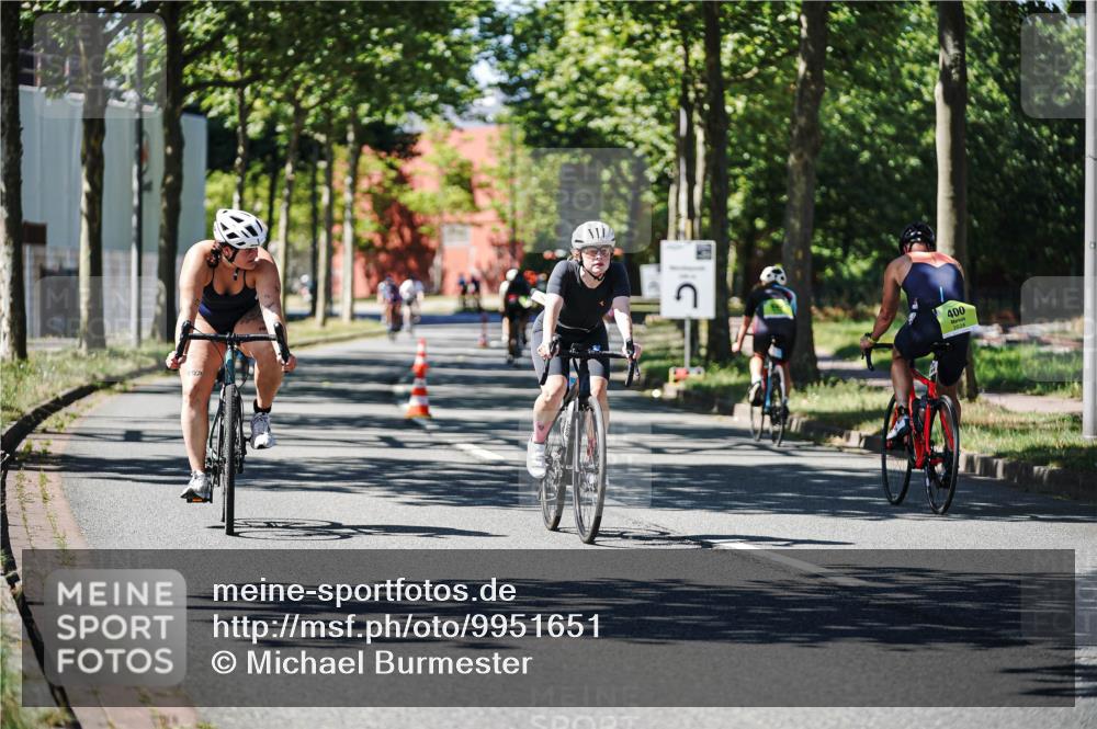 09.08.2026 - GEWOBA Citytriathlon Bremen Michael Burmester http://msf.ph/oto/9951651 09.08.2026 14:19:09 Radfahren 197, 204, 216, 223, 238, 253, 306, 341, 373 meine-sportfotos.de