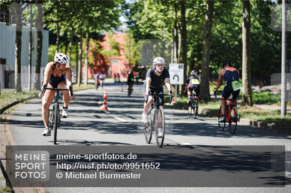 09.08.2026 - GEWOBA Citytriathlon Bremen Michael Burmester http://msf.ph/oto/9951652 09.08.2026 14:19:09 Radfahren 197, 204, 216, 223, 238, 253, 306, 341, 373 meine-sportfotos.de