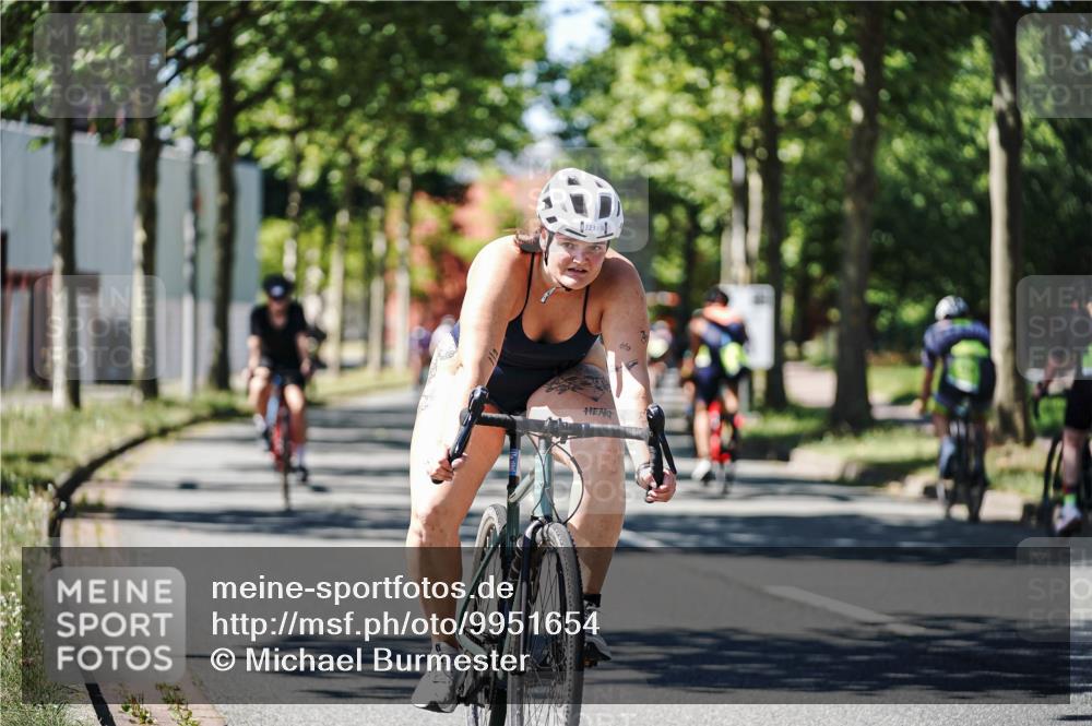 09.08.2026 - GEWOBA Citytriathlon Bremen Michael Burmester http://msf.ph/oto/9951654 09.08.2026 14:19:10 Radfahren 197, 204, 216, 223, 238, 253, 306, 341, 373 meine-sportfotos.de