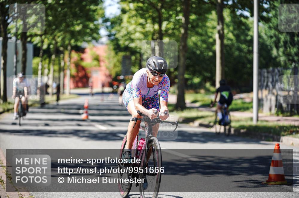 09.08.2026 - GEWOBA Citytriathlon Bremen Michael Burmester http://msf.ph/oto/9951666 09.08.2026 14:19:17 Radfahren 197, 204, 216, 223, 238, 253, 306, 335, 487, 523 meine-sportfotos.de