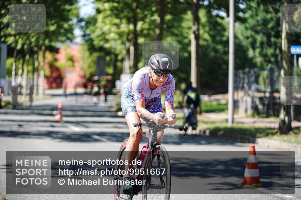 09.08.2026 - GEWOBA Citytriathlon Bremen Michael Burmester http://msf.ph/oto/9951667 09.08.2026 14:19:17 Radfahren 197, 204, 216, 223, 238, 253, 306, 335, 487, 523 meine-sportfotos.de