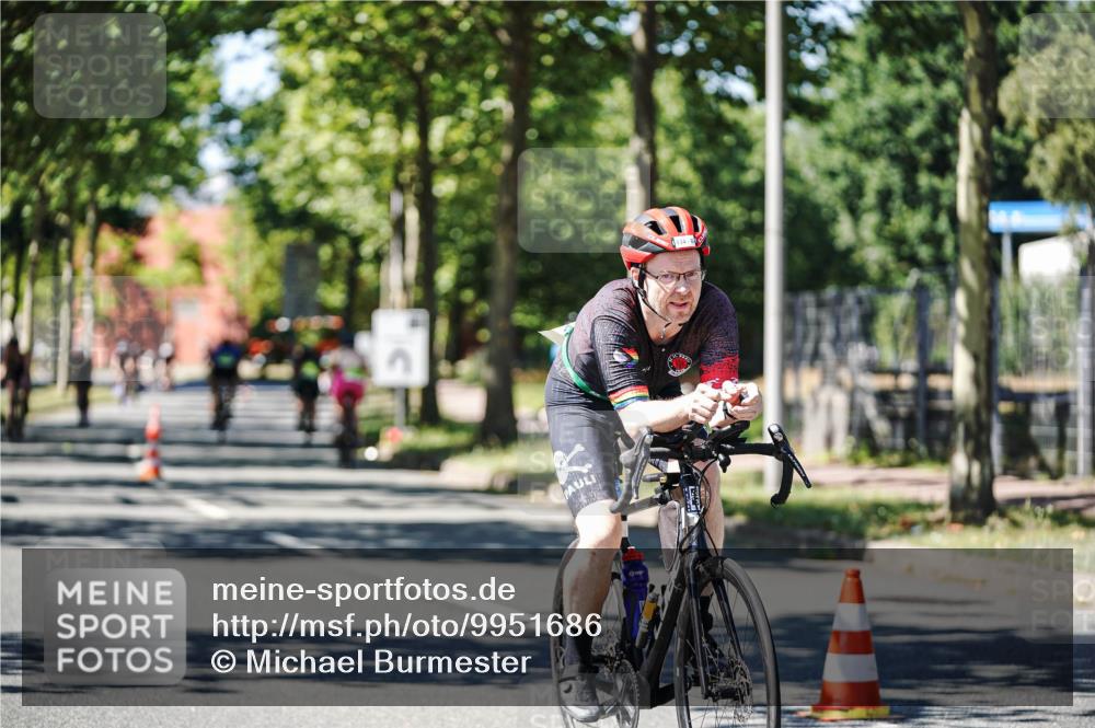 09.08.2026 - GEWOBA Citytriathlon Bremen Michael Burmester http://msf.ph/oto/9951686 09.08.2026 14:19:27 Radfahren 197, 204, 230, 261, 281, 319, 330, 335, 342, 434, 487, 521, 523 meine-sportfotos.de