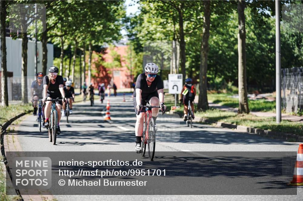 09.08.2026 - GEWOBA Citytriathlon Bremen Michael Burmester http://msf.ph/oto/9951701 09.08.2026 14:19:36 Radfahren 142, 166, 206, 230, 234, 261, 262, 273, 281, 319, 326, 330, 342, 434, 454, 521, 523 meine-sportfotos.de