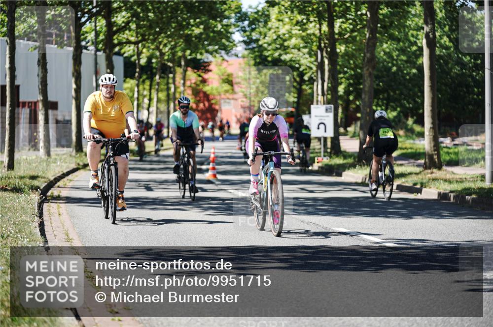 09.08.2026 - GEWOBA Citytriathlon Bremen Michael Burmester http://msf.ph/oto/9951715 09.08.2026 14:19:43 Radfahren 142, 166, 196, 206, 209, 222, 234, 239, 258, 262, 273, 281, 319, 326, 330, 342, 454, 458 meine-sportfotos.de
