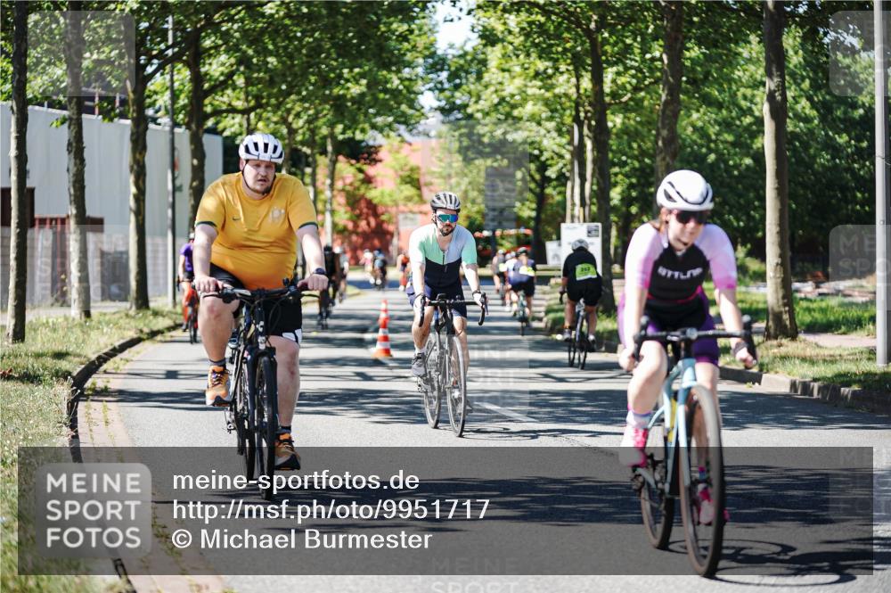 09.08.2026 - GEWOBA Citytriathlon Bremen Michael Burmester http://msf.ph/oto/9951717 09.08.2026 14:19:44 Radfahren 142, 166, 196, 206, 209, 222, 234, 239, 258, 262, 273, 281, 319, 326, 330, 342, 454, 458 meine-sportfotos.de