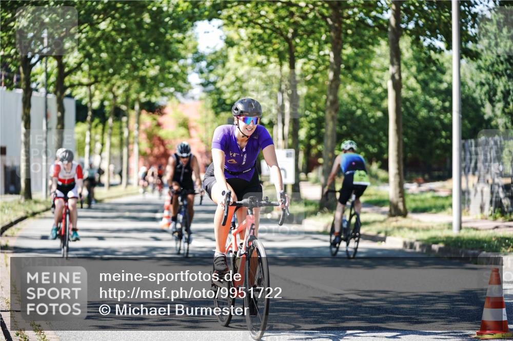 09.08.2026 - GEWOBA Citytriathlon Bremen Michael Burmester http://msf.ph/oto/9951722 09.08.2026 14:19:47 Radfahren 142, 166, 196, 206, 209, 222, 224, 234, 239, 258, 262, 273, 319, 326, 400, 454, 458, 522 meine-sportfotos.de