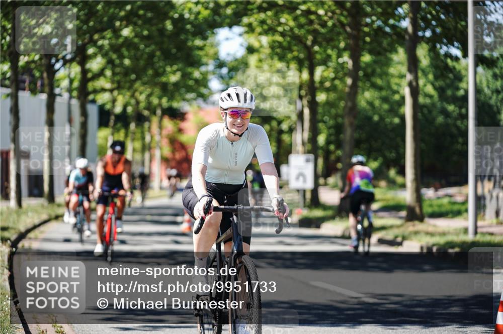 09.08.2026 - GEWOBA Citytriathlon Bremen Michael Burmester http://msf.ph/oto/9951733 09.08.2026 14:19:52 Radfahren 196, 206, 209, 222, 224, 234, 239, 249, 258, 262, 326, 340, 400, 458, 522 meine-sportfotos.de