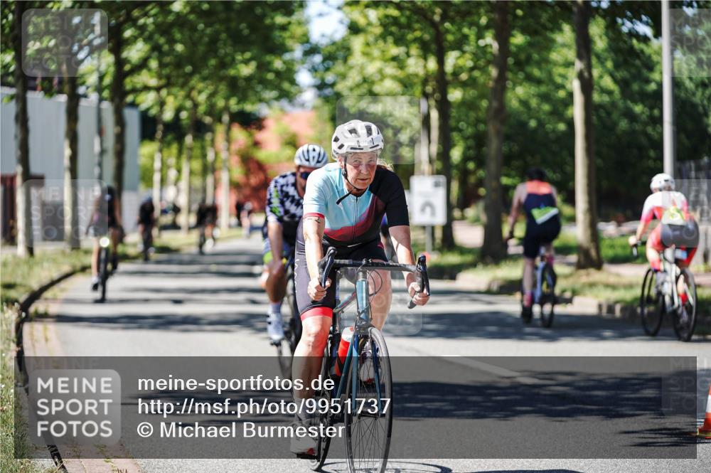 09.08.2026 - GEWOBA Citytriathlon Bremen Michael Burmester http://msf.ph/oto/9951737 09.08.2026 14:19:54 Radfahren 196, 206, 209, 222, 224, 234, 239, 249, 258, 262, 326, 340, 400, 410, 458, 522 meine-sportfotos.de