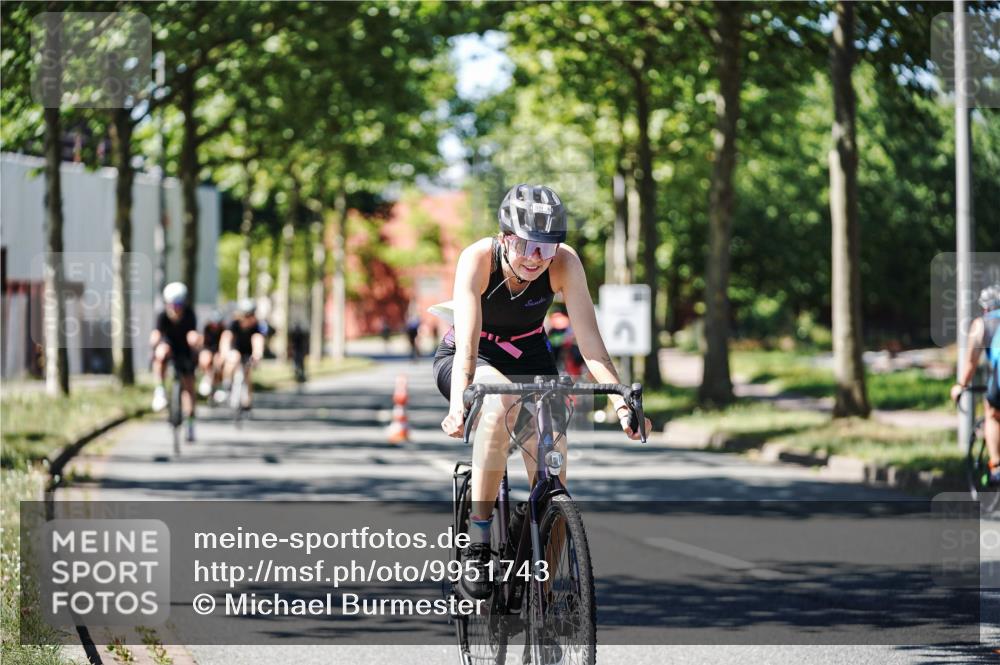 09.08.2026 - GEWOBA Citytriathlon Bremen Michael Burmester http://msf.ph/oto/9951743 09.08.2026 14:19:57 Radfahren 196, 209, 222, 224, 237, 239, 249, 258, 310, 340, 400, 410, 458, 522 meine-sportfotos.de