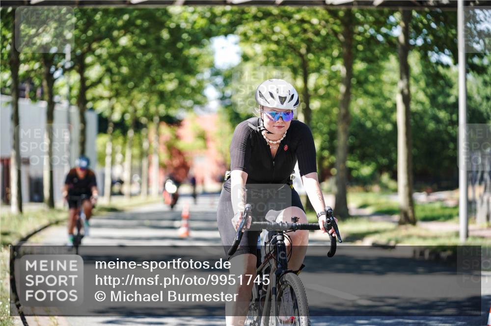09.08.2026 - GEWOBA Citytriathlon Bremen Michael Burmester http://msf.ph/oto/9951745 09.08.2026 14:19:59 Radfahren 209, 224, 237, 239, 249, 258, 310, 340, 400, 410, 458, 522 meine-sportfotos.de