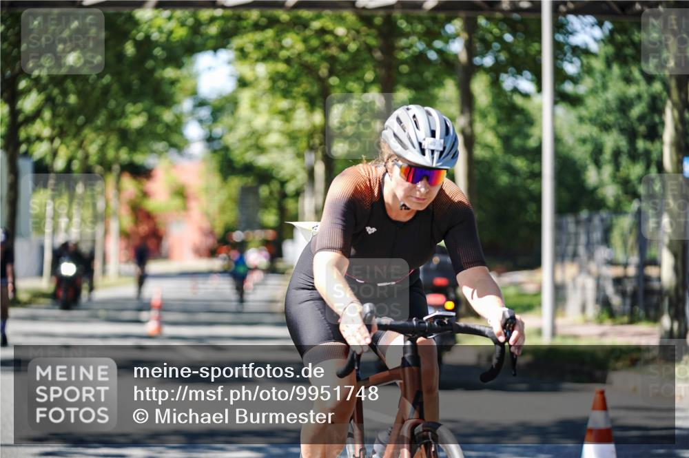 09.08.2026 - GEWOBA Citytriathlon Bremen Michael Burmester http://msf.ph/oto/9951748 09.08.2026 14:20:01 Radfahren 209, 224, 237, 249, 258, 310, 340, 400, 410, 431, 458, 522 meine-sportfotos.de