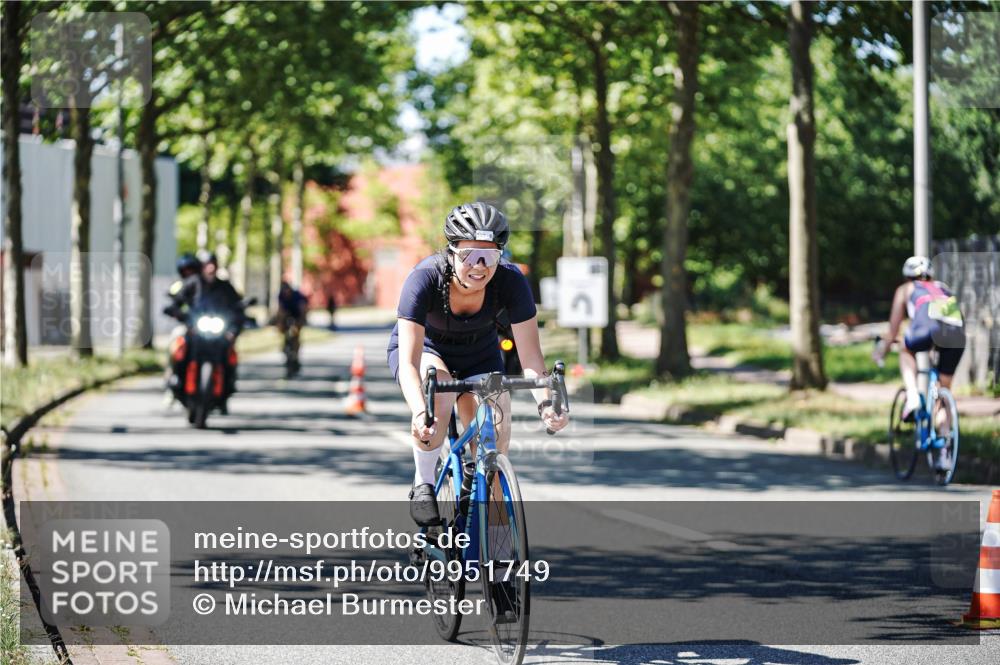 09.08.2026 - GEWOBA Citytriathlon Bremen Michael Burmester http://msf.ph/oto/9951749 09.08.2026 14:20:03 Radfahren 209, 224, 237, 249, 258, 310, 340, 400, 410, 431, 522 meine-sportfotos.de