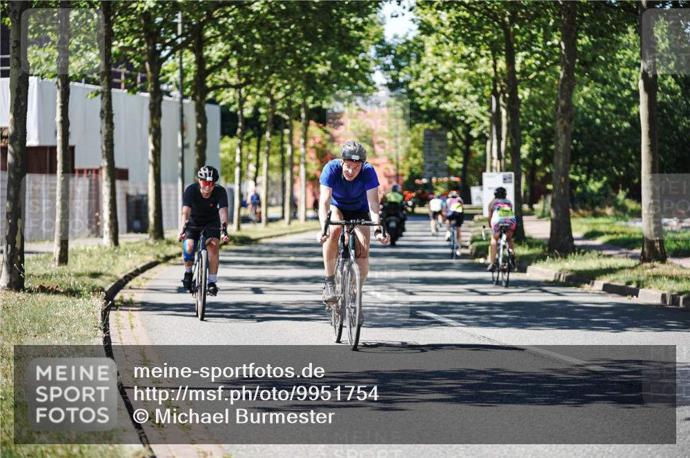 09.08.2026 - GEWOBA Citytriathlon Bremen Michael Burmester http://msf.ph/oto/9951754 09.08.2026 14:20:06 Radfahren 199, 224, 237, 249, 310, 313, 340, 368, 400, 410, 431, 522 meine-sportfotos.de