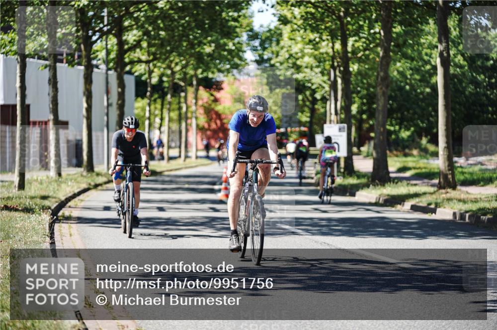 09.08.2026 - GEWOBA Citytriathlon Bremen Michael Burmester http://msf.ph/oto/9951756 09.08.2026 14:20:07 Radfahren 199, 224, 237, 249, 310, 313, 340, 368, 410, 431 meine-sportfotos.de