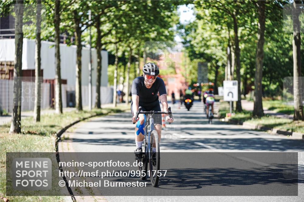 09.08.2026 - GEWOBA Citytriathlon Bremen Michael Burmester http://msf.ph/oto/9951757 09.08.2026 14:20:07 Radfahren 199, 224, 237, 249, 310, 313, 340, 368, 410, 431 meine-sportfotos.de