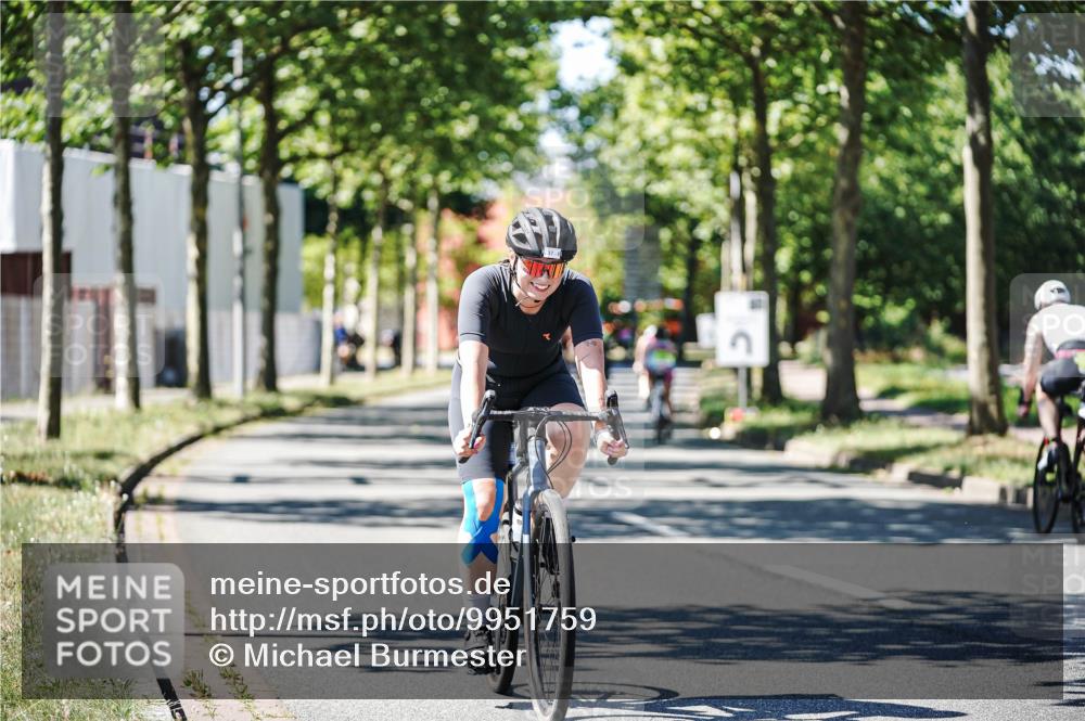 09.08.2026 - GEWOBA Citytriathlon Bremen Michael Burmester http://msf.ph/oto/9951759 09.08.2026 14:20:08 Radfahren 199, 237, 249, 310, 313, 340, 368, 410, 417, 431 meine-sportfotos.de