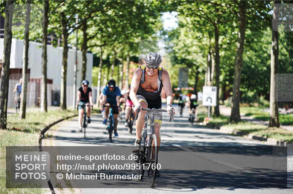 09.08.2026 - GEWOBA Citytriathlon Bremen Michael Burmester http://msf.ph/oto/9951760 09.08.2026 14:20:16 Radfahren 199, 237, 313, 368, 398, 417, 431, 456, 482, 532 meine-sportfotos.de