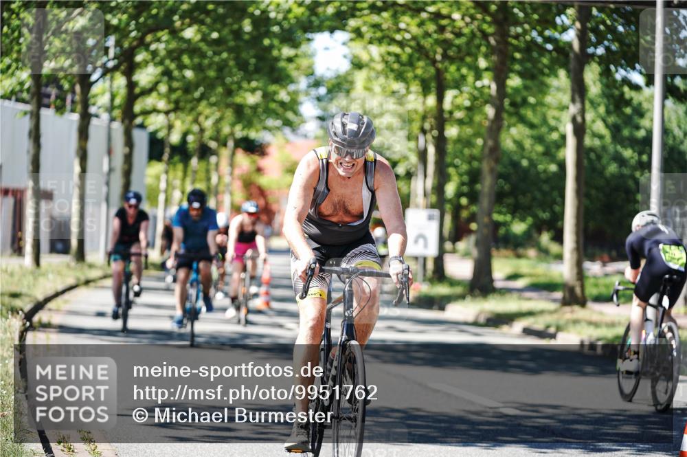 09.08.2026 - GEWOBA Citytriathlon Bremen Michael Burmester http://msf.ph/oto/9951762 09.08.2026 14:20:16 Radfahren 199, 237, 313, 368, 398, 417, 431, 456, 482, 532 meine-sportfotos.de