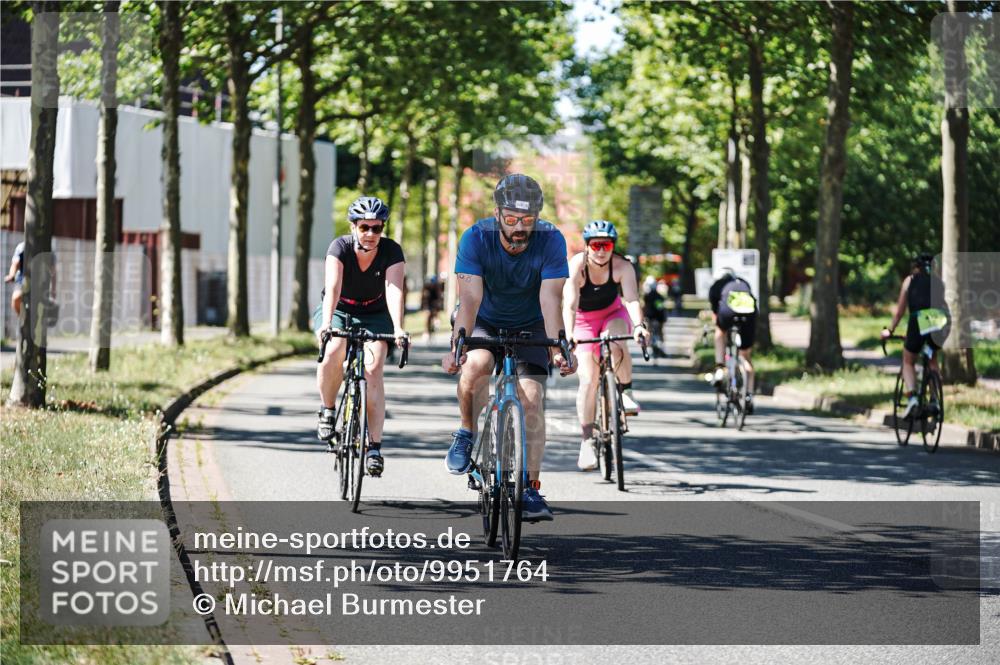 09.08.2026 - GEWOBA Citytriathlon Bremen Michael Burmester http://msf.ph/oto/9951764 09.08.2026 14:20:17 Radfahren 199, 313, 368, 398, 417, 431, 456, 482, 532 meine-sportfotos.de