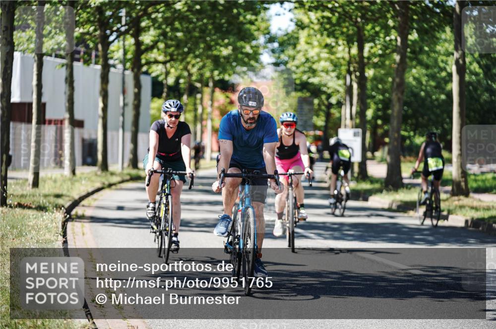 09.08.2026 - GEWOBA Citytriathlon Bremen Michael Burmester http://msf.ph/oto/9951765 09.08.2026 14:20:17 Radfahren 199, 313, 368, 398, 417, 431, 456, 482, 532 meine-sportfotos.de