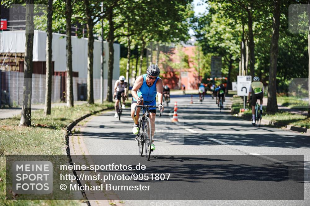 09.08.2026 - GEWOBA Citytriathlon Bremen Michael Burmester http://msf.ph/oto/9951807 09.08.2026 14:20:47 Radfahren 198, 264, 282, 390, 402, 438, 501, 508 meine-sportfotos.de