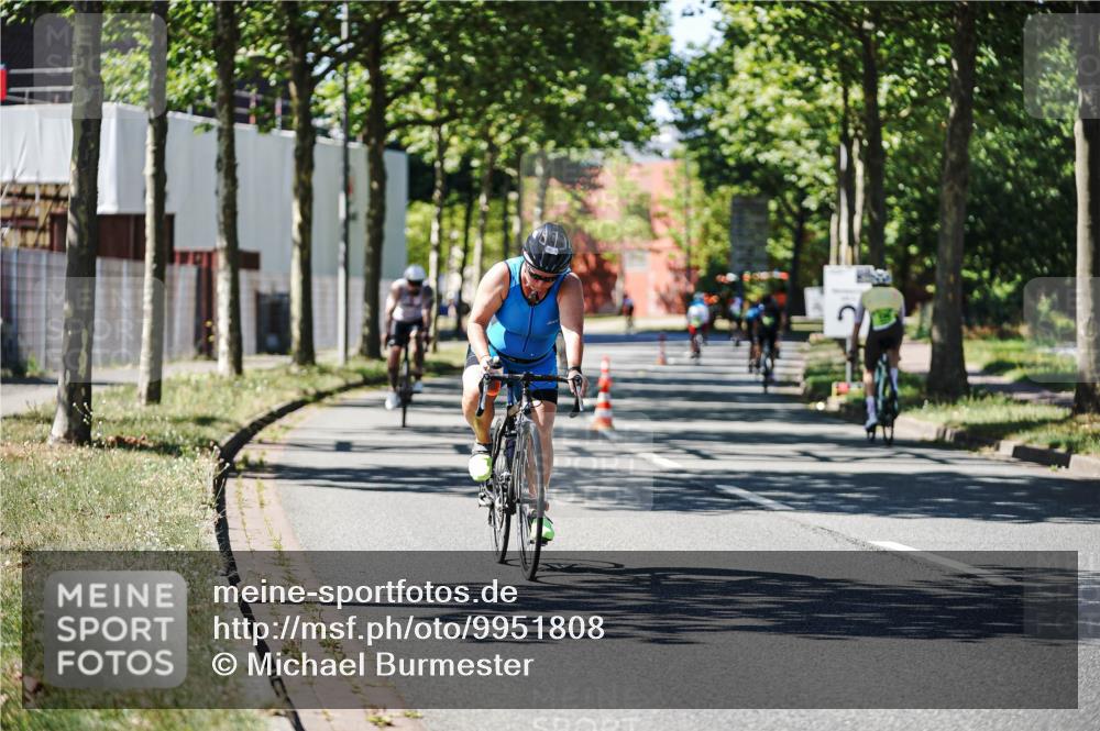 09.08.2026 - GEWOBA Citytriathlon Bremen Michael Burmester http://msf.ph/oto/9951808 09.08.2026 14:20:48 Radfahren 198, 264, 282, 390, 402, 438, 501, 508 meine-sportfotos.de