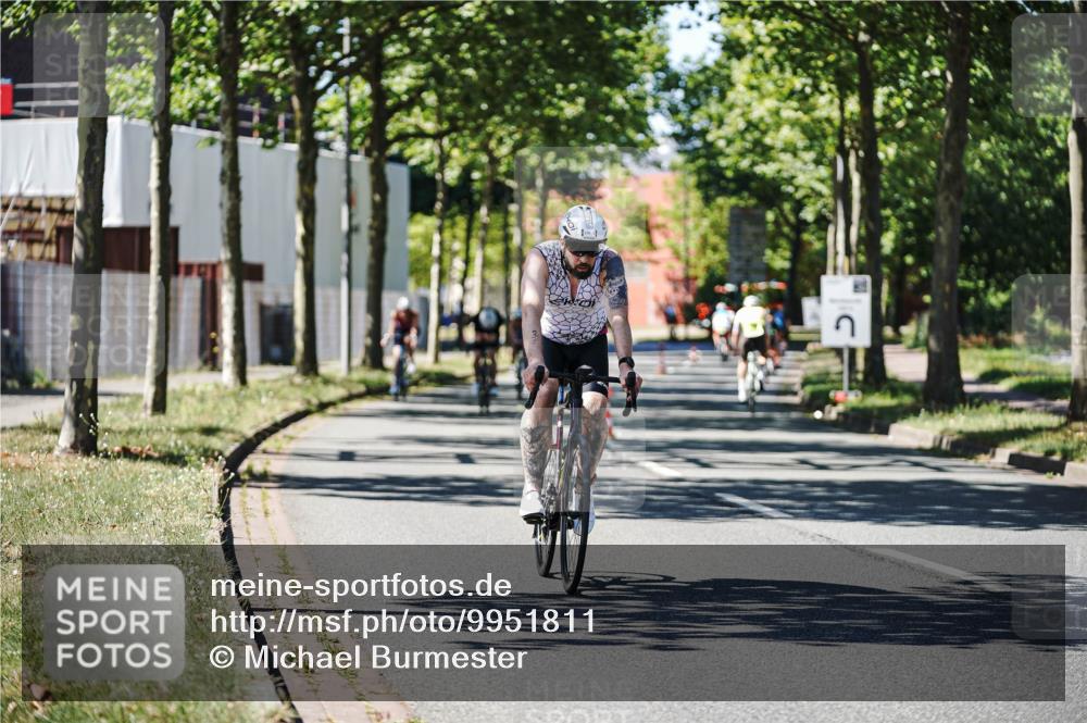 09.08.2026 - GEWOBA Citytriathlon Bremen Michael Burmester http://msf.ph/oto/9951811 09.08.2026 14:20:50 Radfahren 30, 198, 264, 390, 402, 438, 501, 508 meine-sportfotos.de