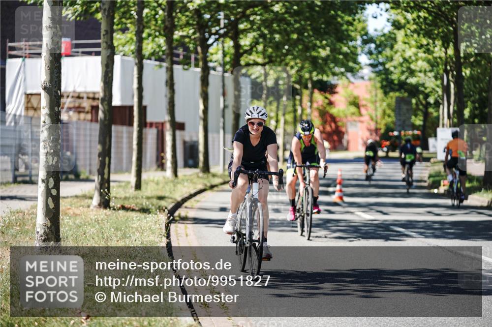 09.08.2026 - GEWOBA Citytriathlon Bremen Michael Burmester http://msf.ph/oto/9951827 09.08.2026 14:21:05 Radfahren 30, 214, 231, 252, 255, 268, 409, 479, 508, 515 meine-sportfotos.de